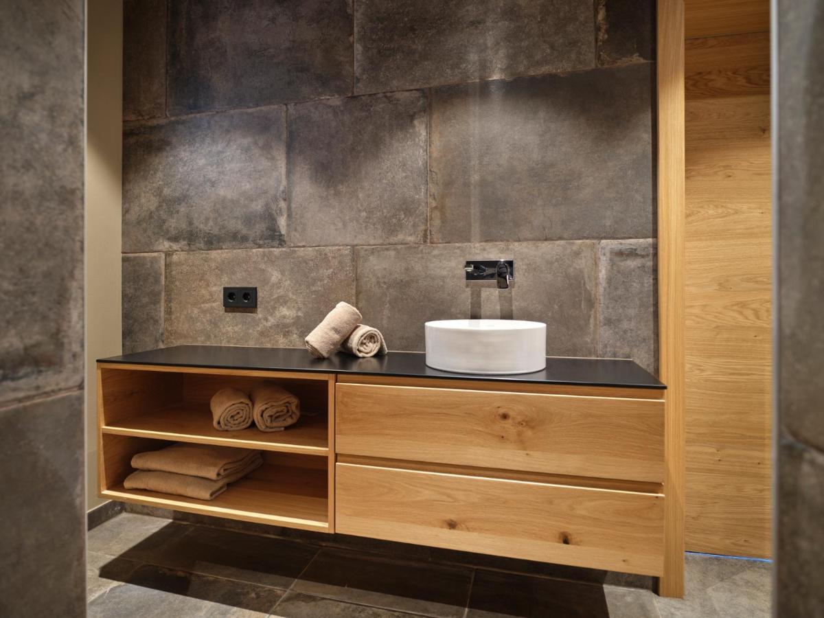 Hill - 73 By Aa Homes Apartment